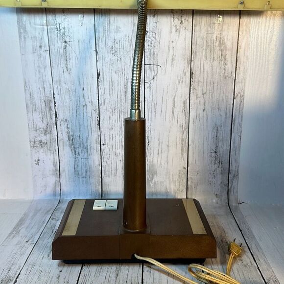 Vintage Vornado Adjustable Fluorescent Desk Workshop Lamp Light Works Model 100 - Picture 5 of 9